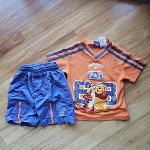 Vintage Y2K Winnie the Pooh Short Sleeve Tee and Shorts 2 Piece 100 Acre Collect